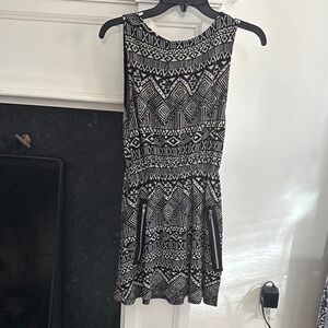 Chemistry Black and White Patterned Midi Dress